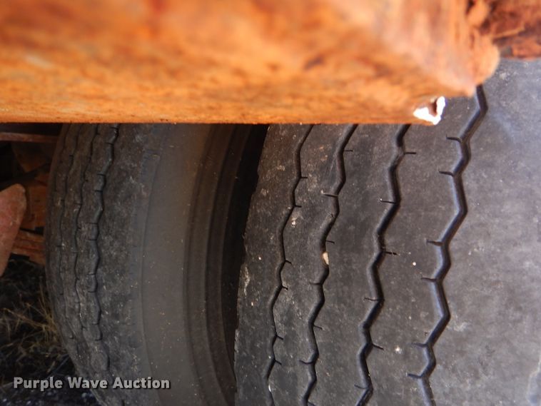 image for item FG9863 1980 Hercules equipment trailer