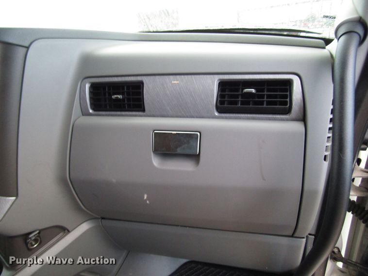 image for item FO9378 2016 Kenworth T680 semi truck