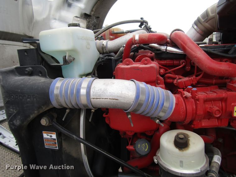 image for item FO9378 2016 Kenworth T680 semi truck