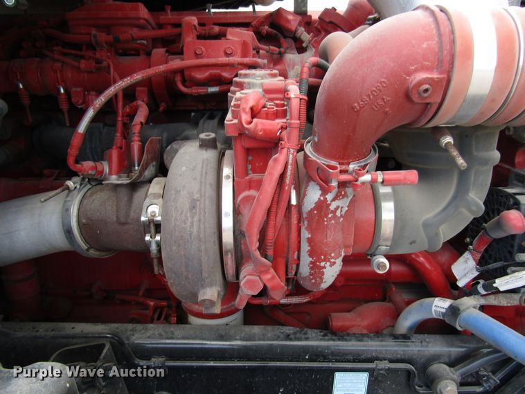 image for item FO9378 2016 Kenworth T680 semi truck