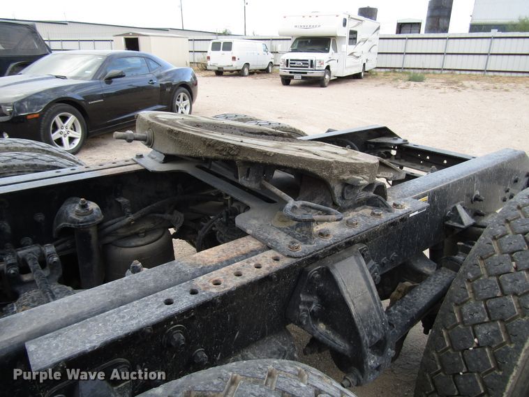 image for item FO9378 2016 Kenworth T680 semi truck