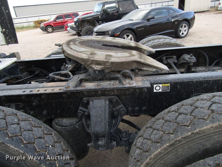 image for item FO9378 2016 Kenworth T680 semi truck