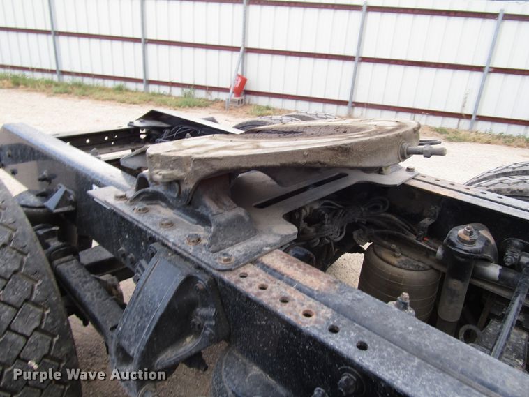 image for item FO9378 2016 Kenworth T680 semi truck