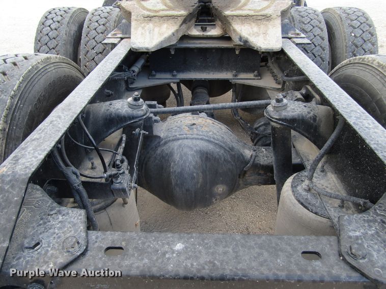 image for item FO9378 2016 Kenworth T680 semi truck