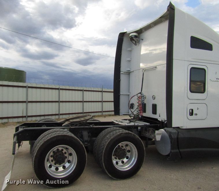 image for item FO9378 2016 Kenworth T680 semi truck