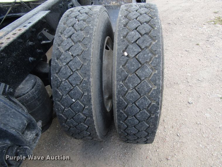 image for item FO9378 2016 Kenworth T680 semi truck