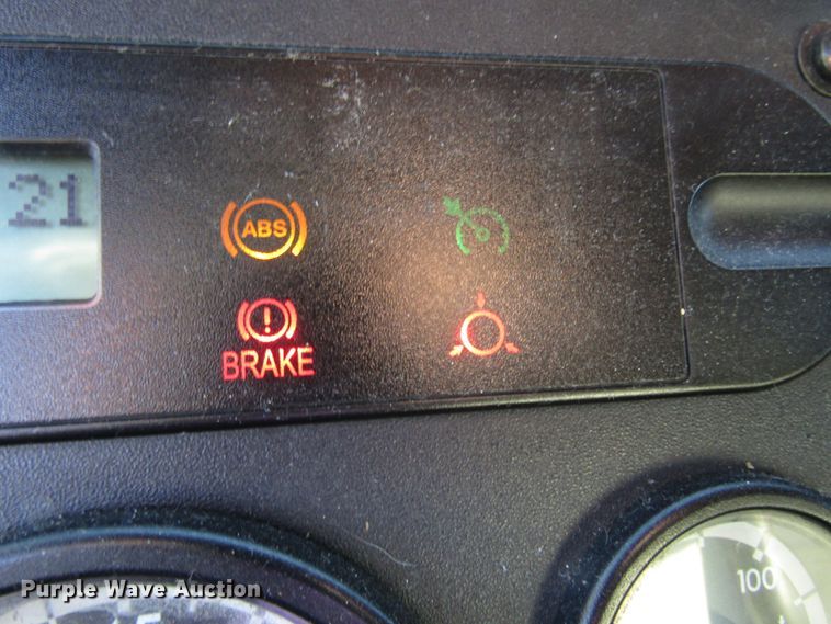 image for item FO9379 2010 Freightliner Cascadia semi truck