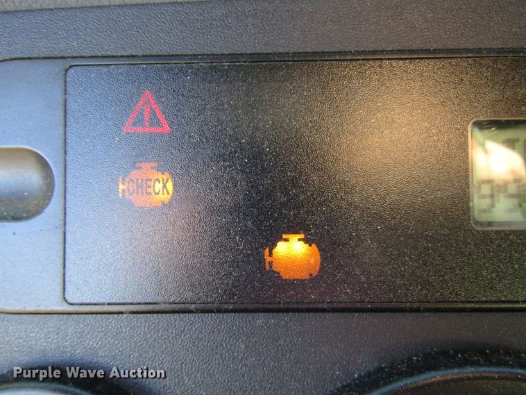 image for item FO9379 2010 Freightliner Cascadia semi truck