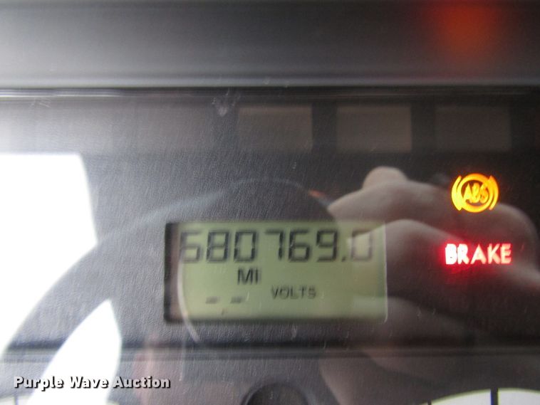 image for item FO9380 2014 Freightliner Cascadia semi truck