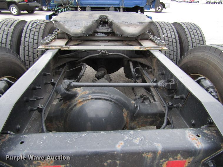 image for item FO9380 2014 Freightliner Cascadia semi truck