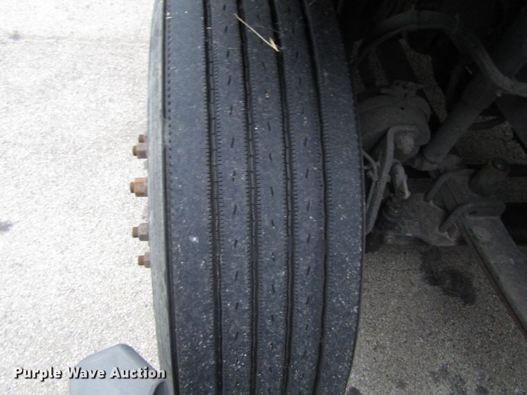 image for item FO9380 2014 Freightliner Cascadia semi truck