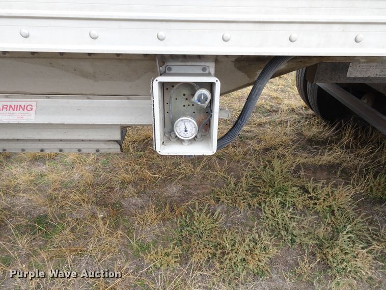 image for item GC9074 2004 Timpte double hopper grain trailer