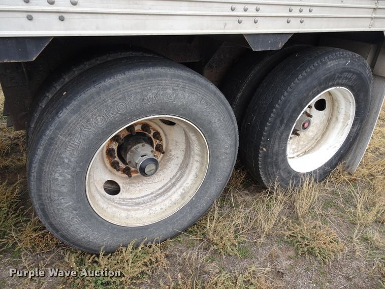 image for item GC9074 2004 Timpte double hopper grain trailer