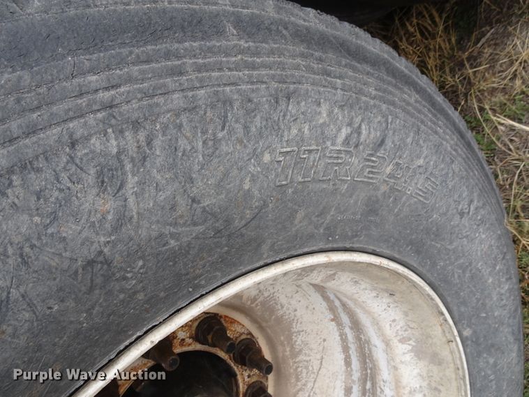 image for item GC9074 2004 Timpte double hopper grain trailer