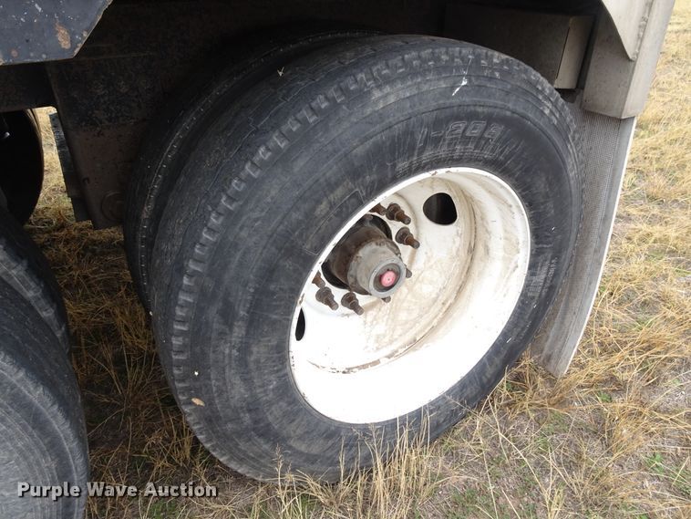 image for item GC9074 2004 Timpte double hopper grain trailer