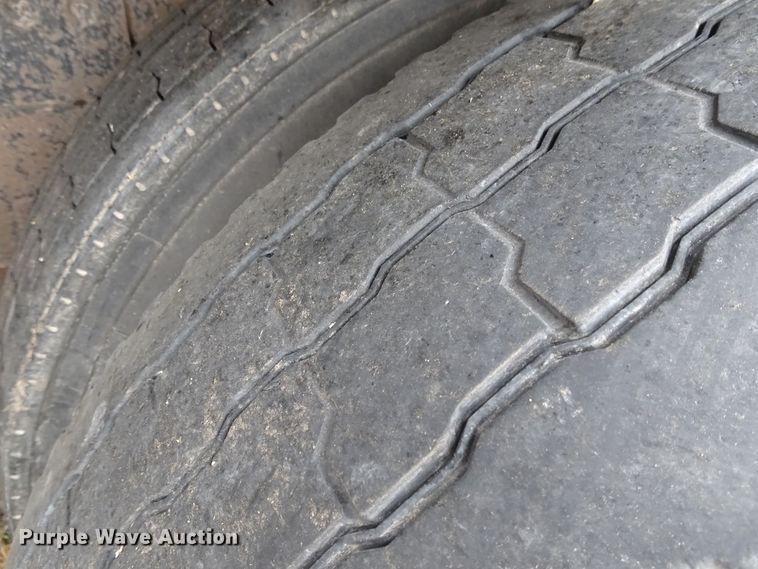 image for item GC9074 2004 Timpte double hopper grain trailer