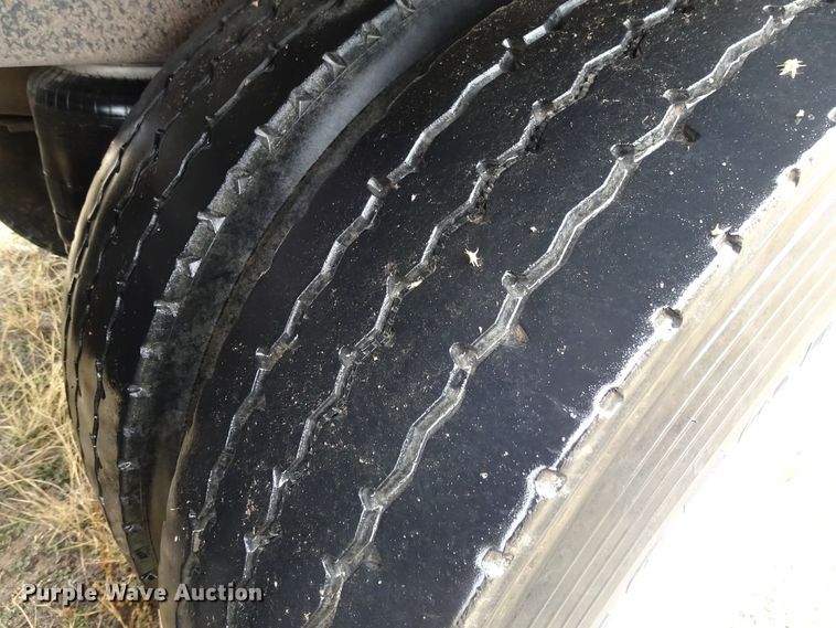 image for item GC9074 2004 Timpte double hopper grain trailer