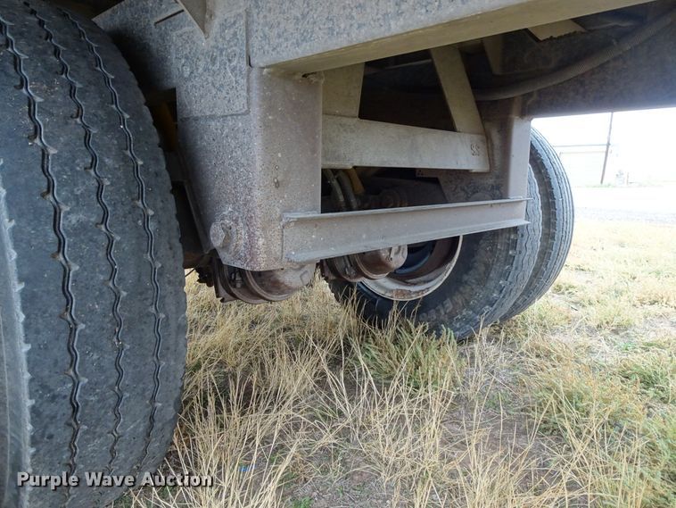 image for item GC9074 2004 Timpte double hopper grain trailer