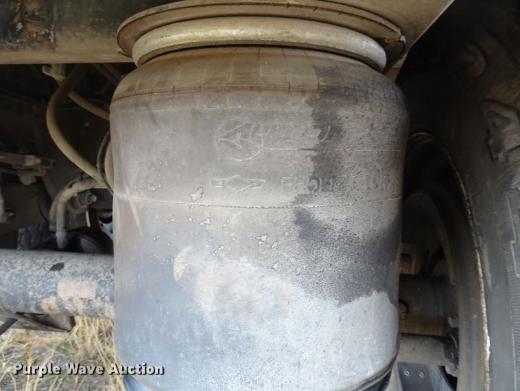 image for item GC9074 2004 Timpte double hopper grain trailer