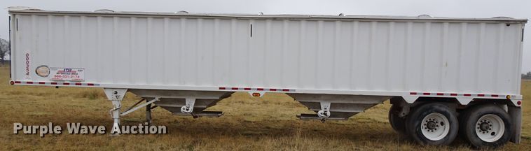 image for item GC9075 2009 CTS GHT-40 ST double hopper grain trailer