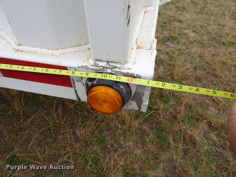 image for item GC9075 2009 CTS GHT-40 ST double hopper grain trailer