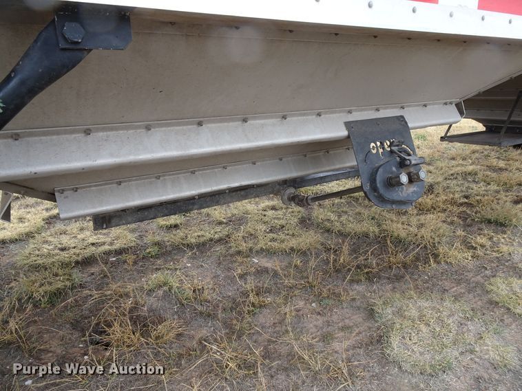 image for item GC9076 2008 Neville double hopper grain trailer