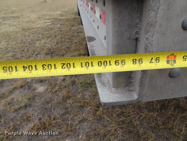 image for item GC9077 2007 Neville double hopper grain trailer