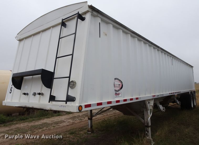 image for item GC9078 2010 CTS GHT-40 double hopper grain trailer