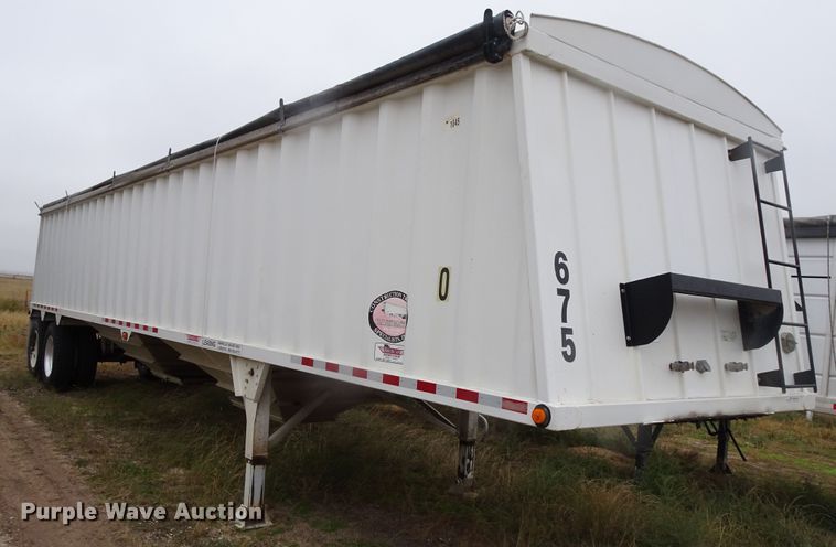image for item GC9078 2010 CTS GHT-40 double hopper grain trailer