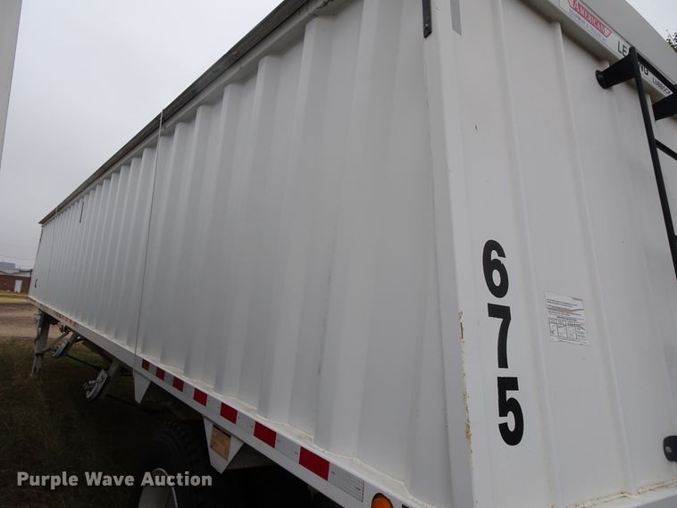 image for item GC9078 2010 CTS GHT-40 double hopper grain trailer