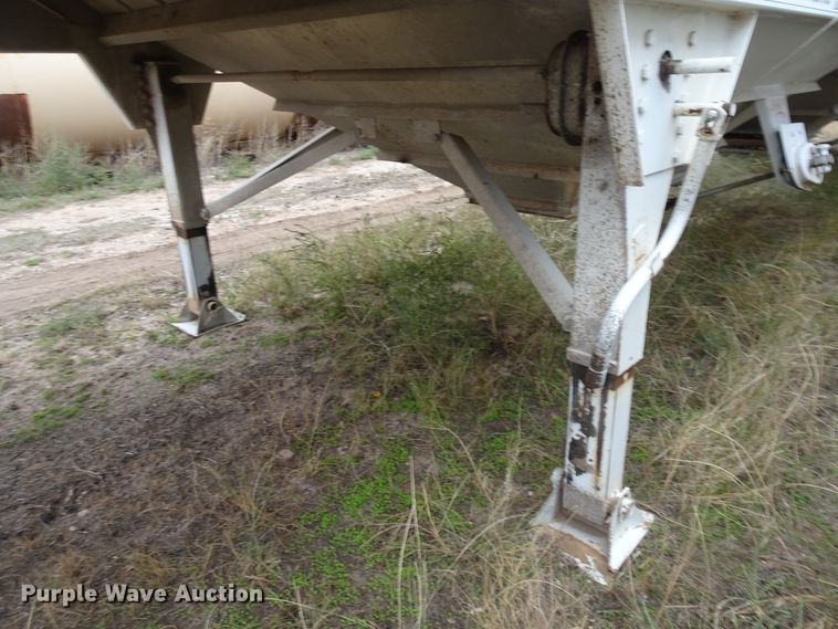 image for item GC9078 2010 CTS GHT-40 double hopper grain trailer