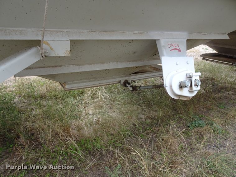 image for item GC9078 2010 CTS GHT-40 double hopper grain trailer