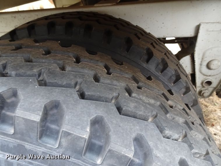 image for item GC9078 2010 CTS GHT-40 double hopper grain trailer