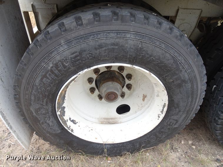 image for item GC9078 2010 CTS GHT-40 double hopper grain trailer