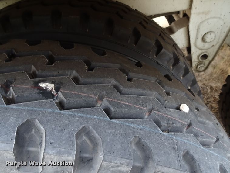 image for item GC9078 2010 CTS GHT-40 double hopper grain trailer