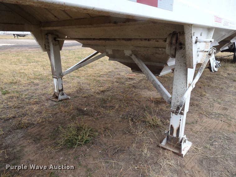 image for item GC9079 2010 CTS GHT-40 double hopper grain trailer