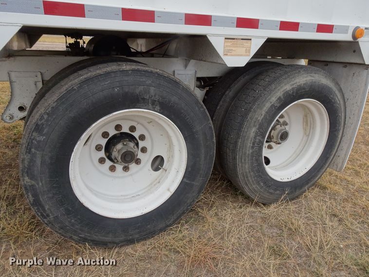 image for item GC9079 2010 CTS GHT-40 double hopper grain trailer