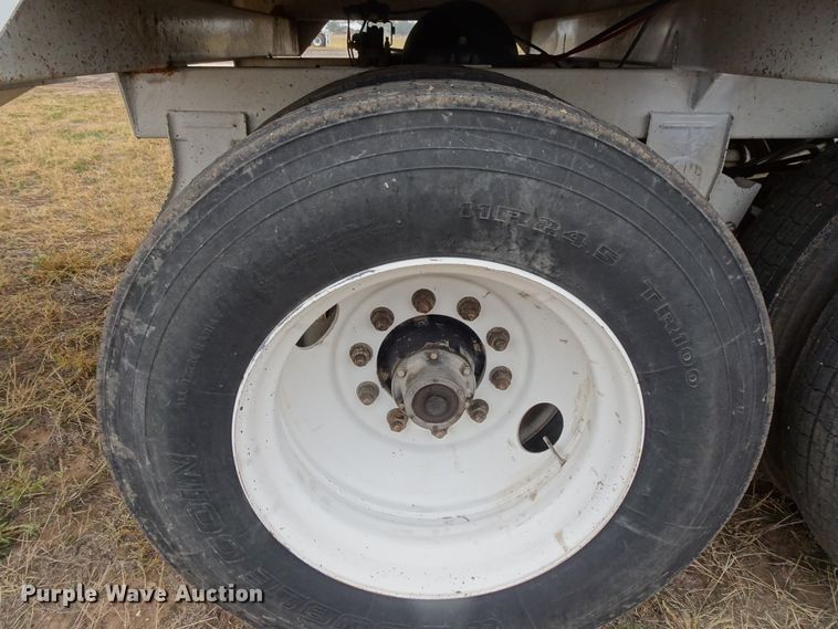 image for item GC9079 2010 CTS GHT-40 double hopper grain trailer