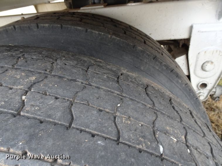 image for item GC9079 2010 CTS GHT-40 double hopper grain trailer