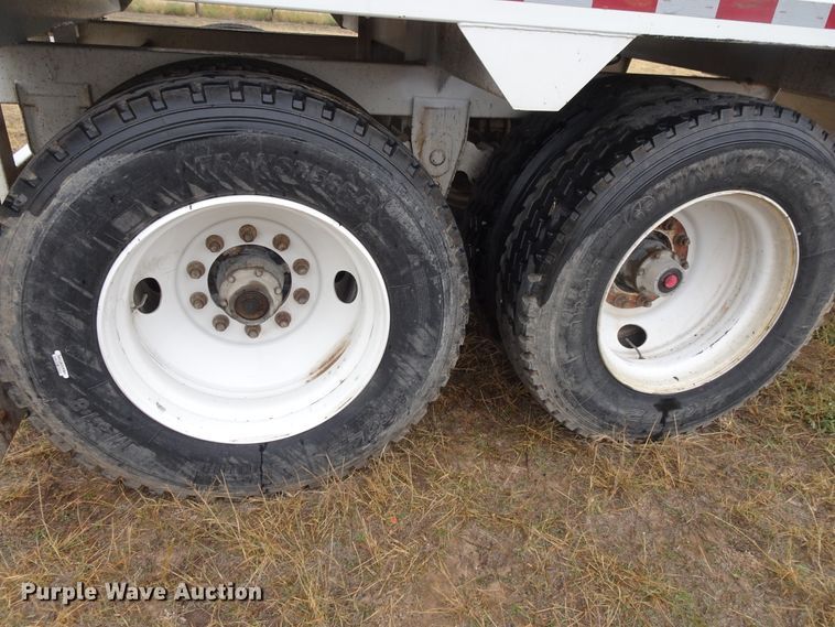 image for item GC9079 2010 CTS GHT-40 double hopper grain trailer