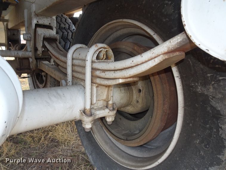 image for item GC9079 2010 CTS GHT-40 double hopper grain trailer