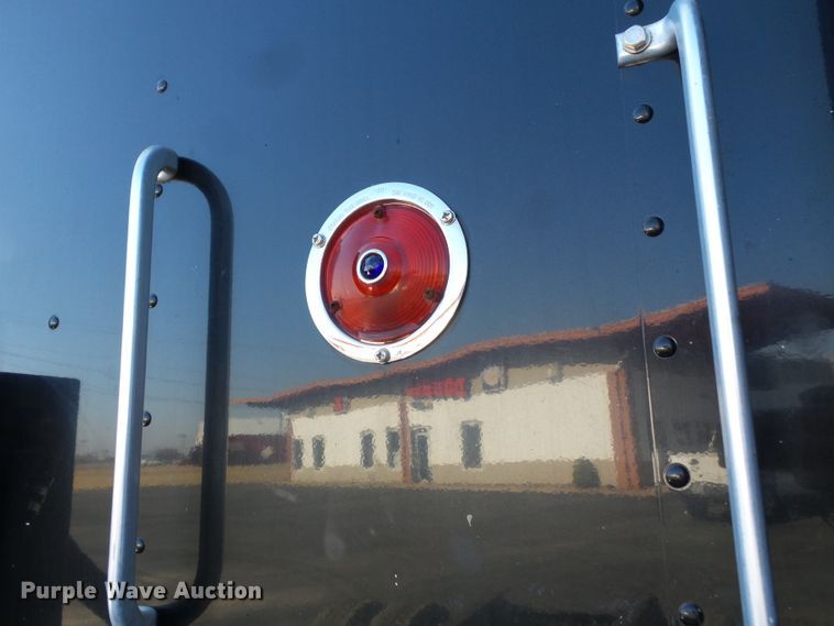 image for item H1181 2004 Kenworth W900 semi truck