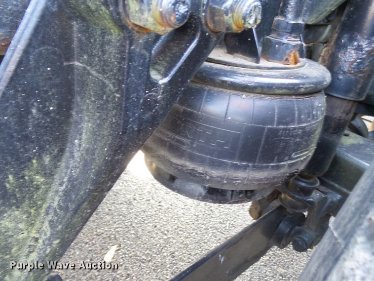 image for item H1181 2004 Kenworth W900 semi truck