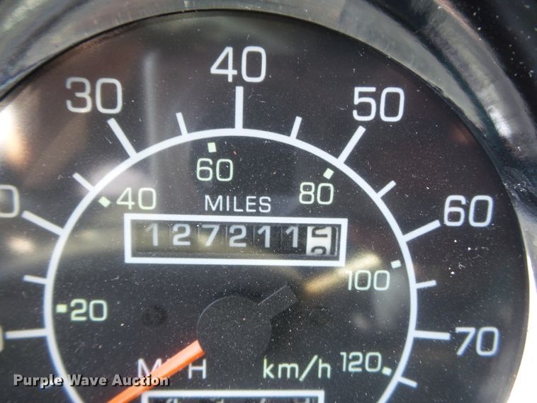 image for item H1181 2004 Kenworth W900 semi truck