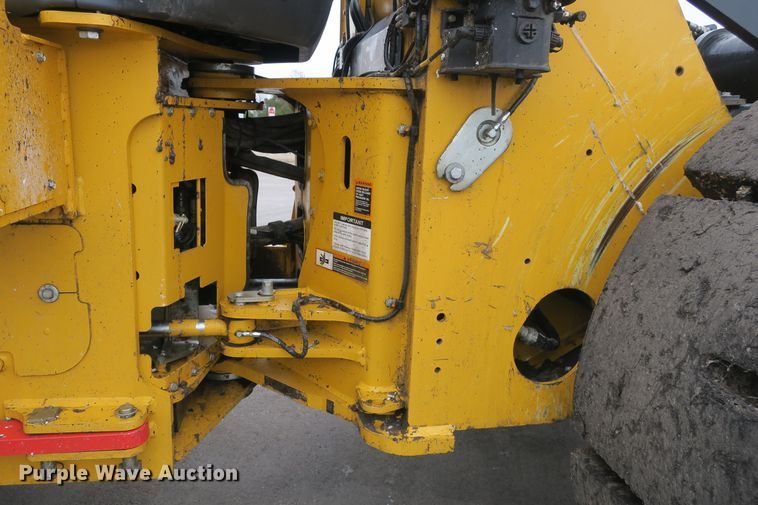 image for item DB10103 2016 John Deere 644K wheel loader