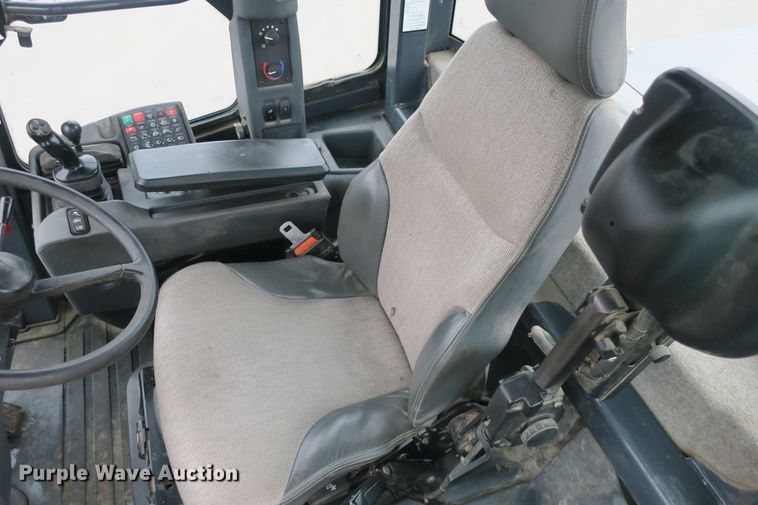 image for item DB10103 2016 John Deere 644K wheel loader