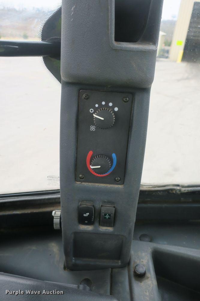 image for item DB10103 2016 John Deere 644K wheel loader