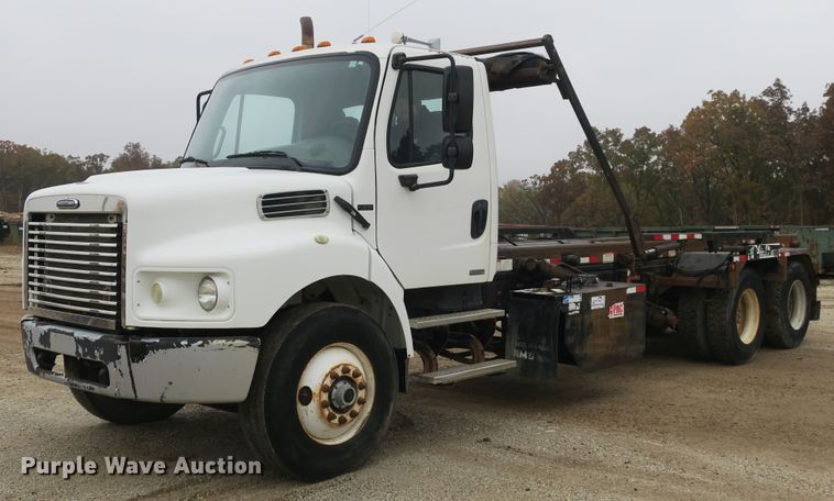 image for item DB10150 2005 Freightliner Business Class M2 roll-off container truck