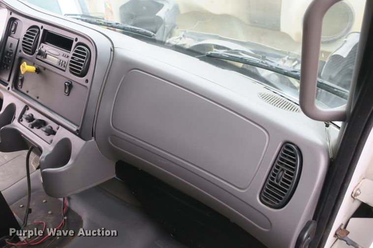 image for item DB10150 2005 Freightliner Business Class M2 roll-off container truck