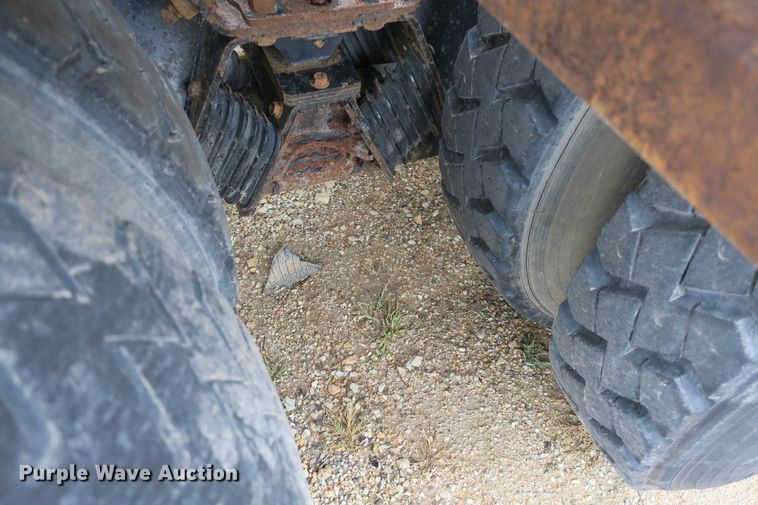 image for item DB10150 2005 Freightliner Business Class M2 roll-off container truck